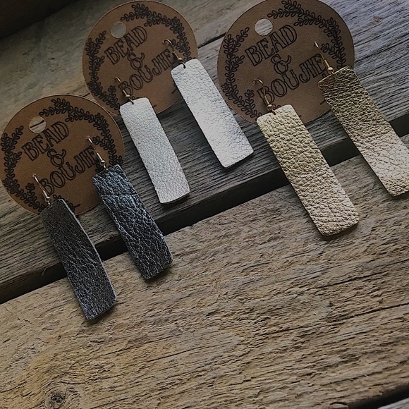 Genuine Metallic Leather Rectangle Bar Shaped Lightweight Dangle Earrings - Picture 6 of 8